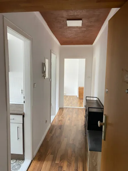 Alltagstaugliche 2-Zimmer-Wohnung mit Balkon in Berlin Friedrichshain — photo 1